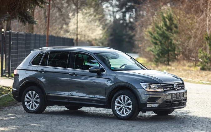 Volkswagen Tiguan cena 67900 przebieg: 159000, rok produkcji 2017 z Szamocin małe 631